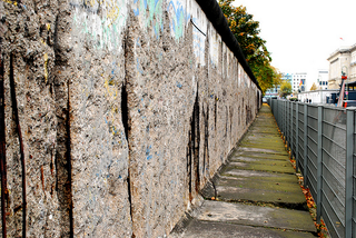 Illustration for article titled Your piece of the Berlin Wall is not special